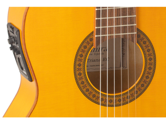 GUITARRA CLÁSICA ADMIRA TRIANA SERIE FLAMENCO ELECTRIFICADA EQ6