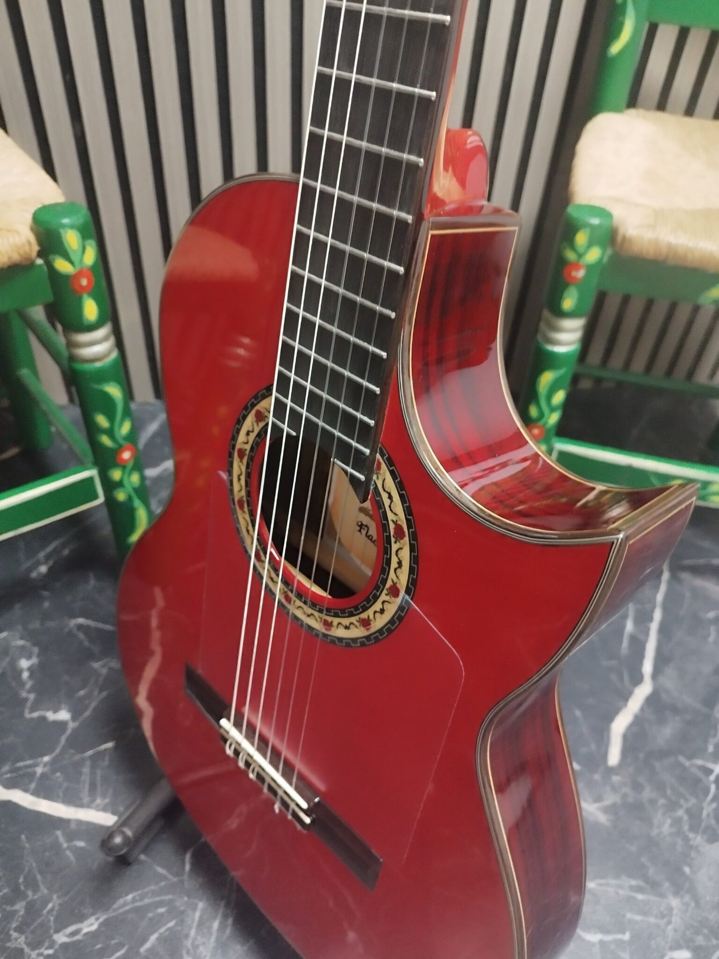 Guitarra Flamenca Modesto Malla Modelo La Flaca Cutaway Roja (Previo 0S1)