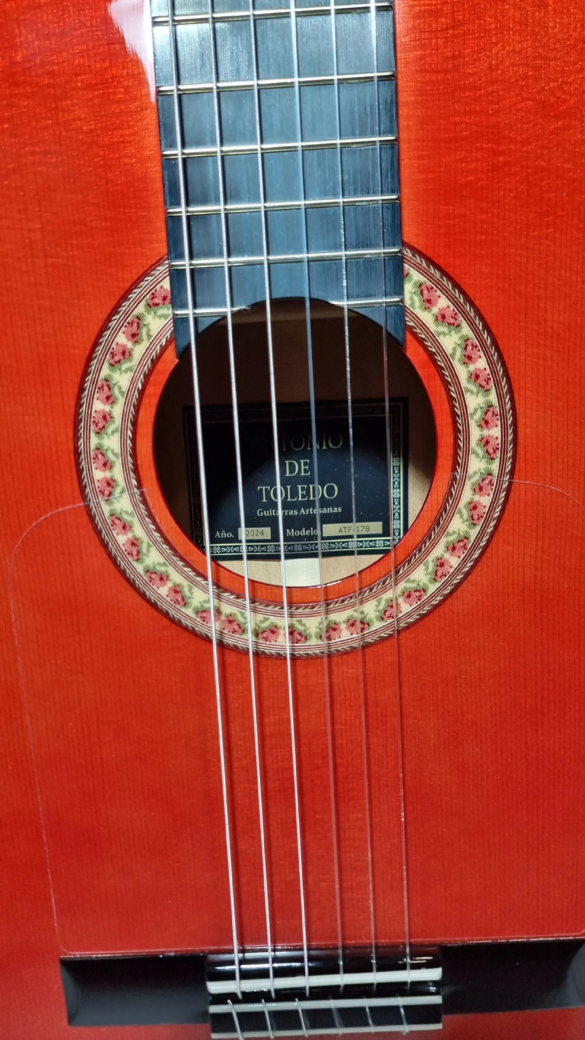 Guitarra Flamenca Antonio de Toledo Nuevo Modelo ATF-17BR Amplificada