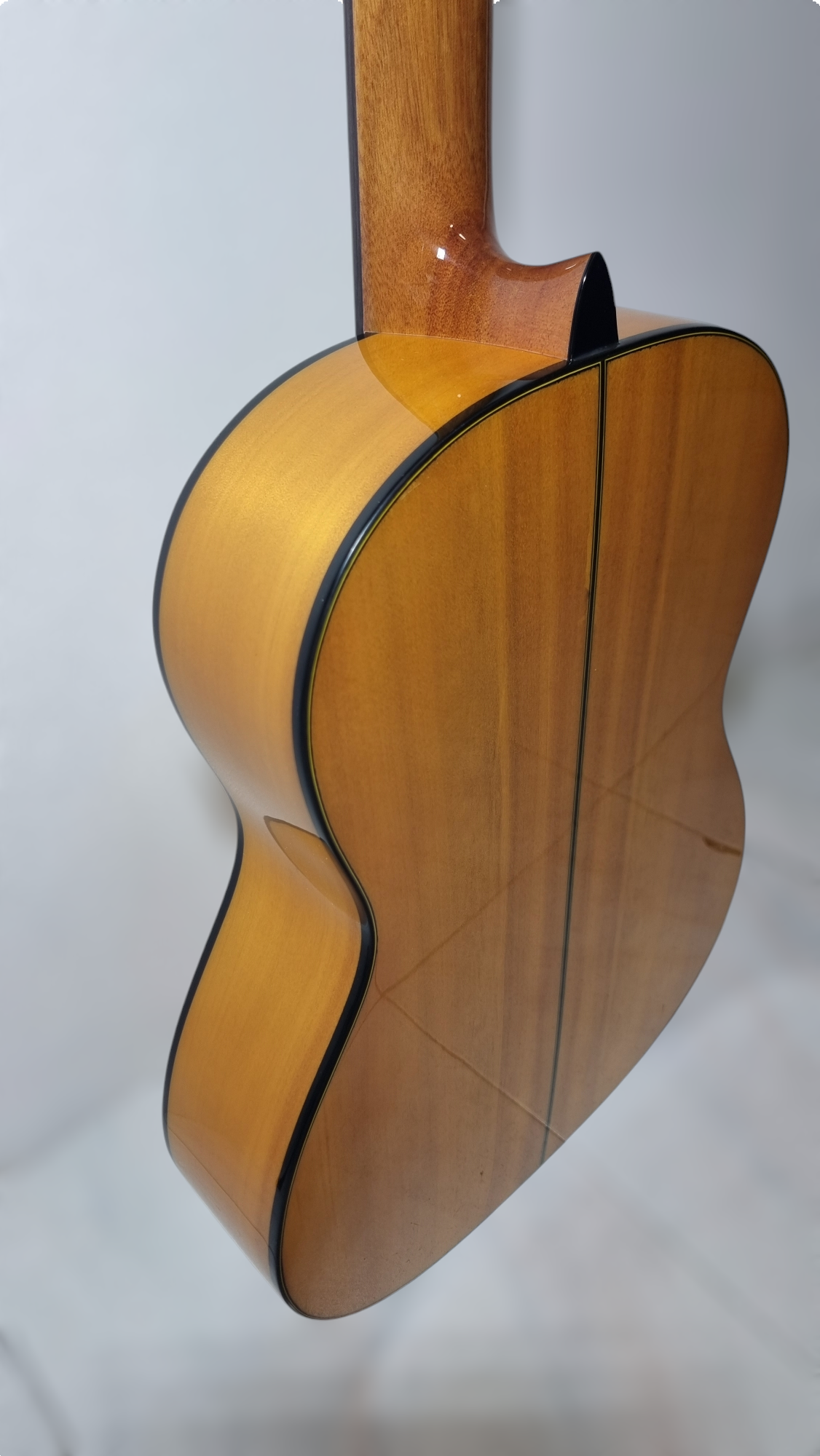 Guitarra Flamenca Modelo RF-18 con Previo 0S1