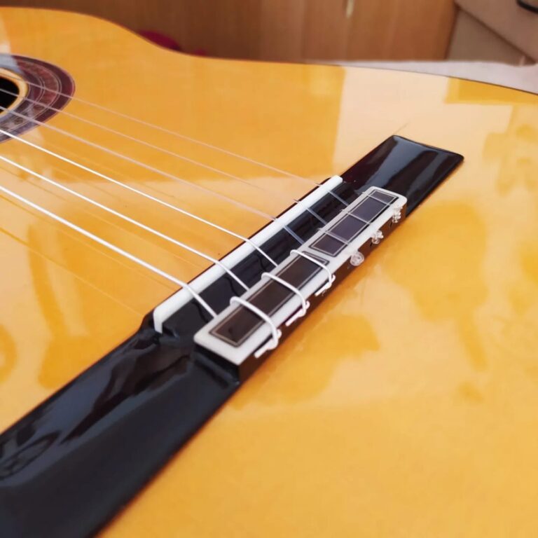 GUITARRA FLAMENCA DE PALO SANTO CHOCOLATE