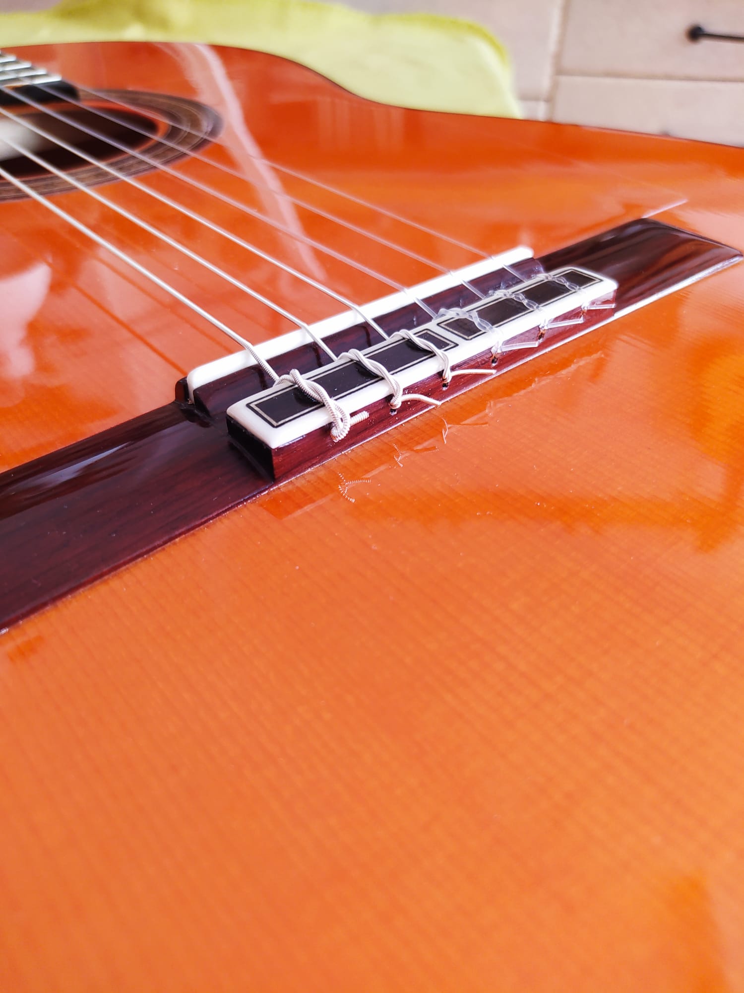 GUITARRA FLAMENCA CARAMELO PINO ABETO