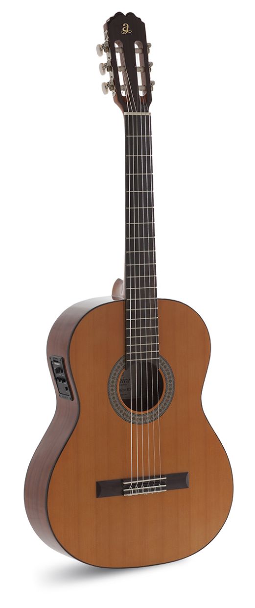 GUITARRA CLÁSICA ADMIRA JUANITA ELECTRIFICADA FISHMAN SERIE ESTUDIO