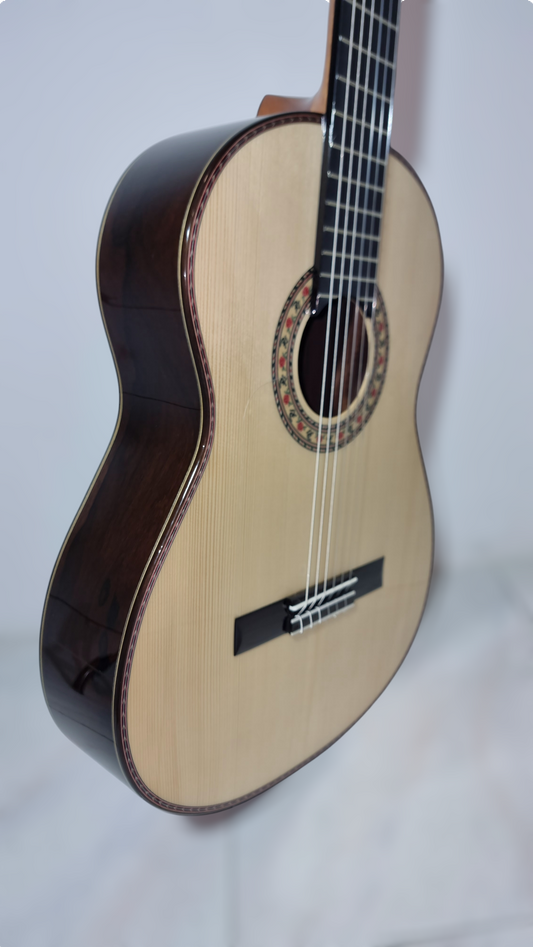 Guitarra Flamenca de Antonio de Toledo ATF-19 de Ziricote