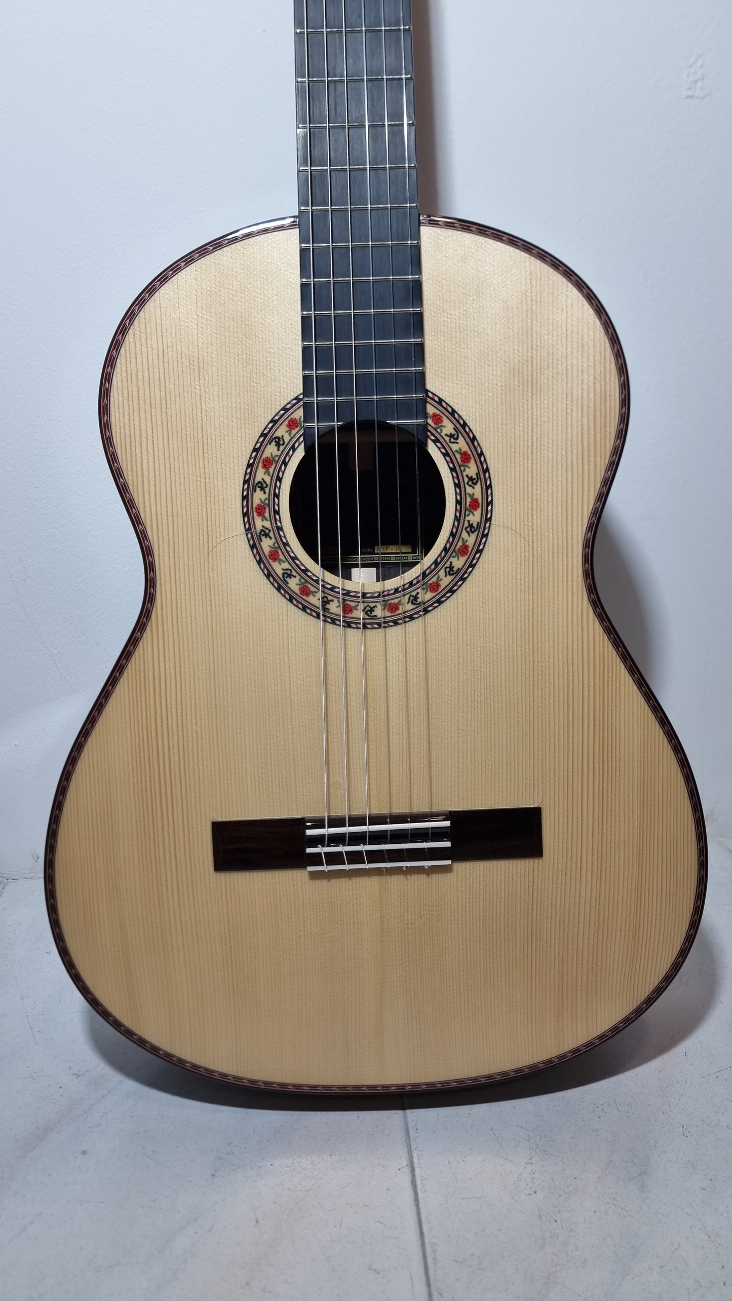 Guitarra Flamenca de Antonio de Toledo ATF-19 de Ziricote Con Previo 0S1